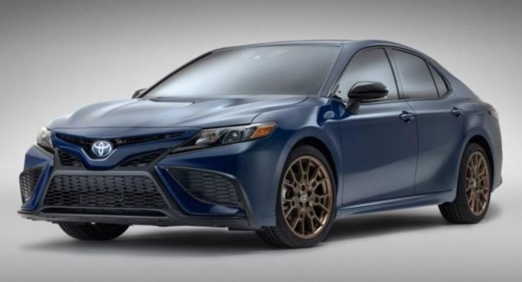 2023 Toyota Camry Nightshade Edition Bronz Jantlar ve Baka Yeniliklerle Geliyor