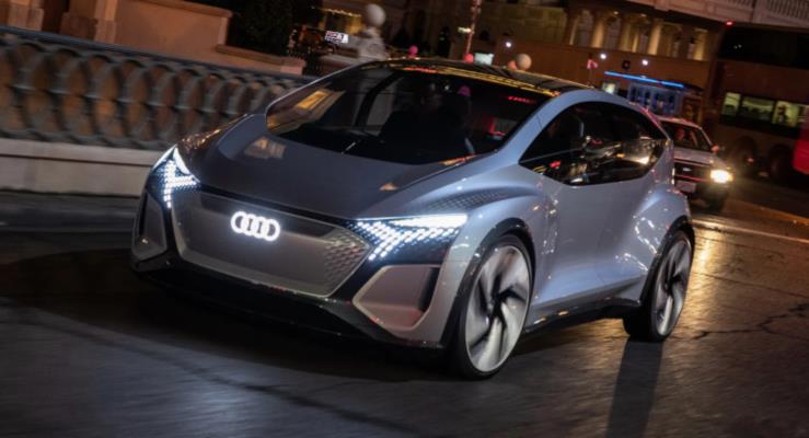 Audi'nin Elektrikli Serisinde ehir Arabalar ve Avant Modelleri Bulunacak