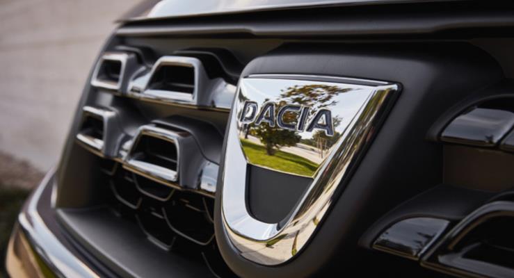 Dacia Dusterda TV indirimine ek sfr faiz ve nakit alm indirimleri