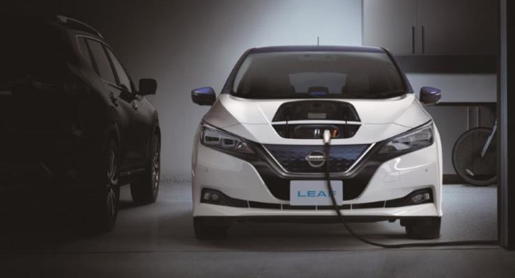 Elektrikli otomobiller petrol talebini byk oranda drecek