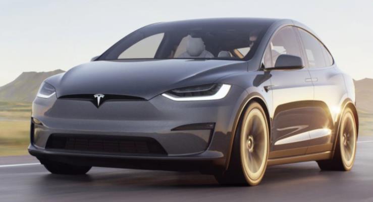 Elon Musk, Tesla'nn Gncellenen Model X'in Lansmannda Baarsz Olduunu Kabul Etti