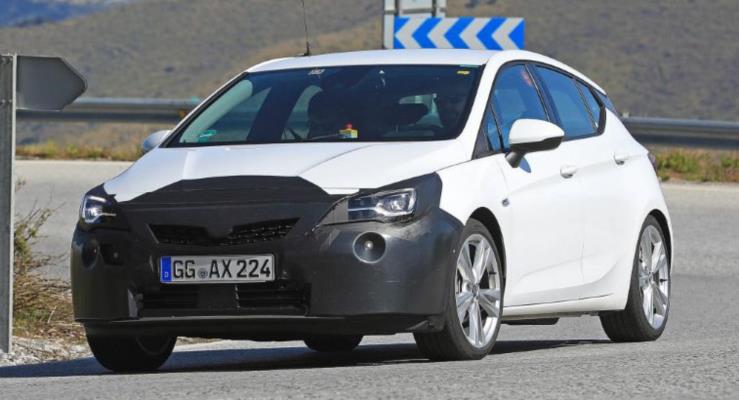 Makyajl 2019 Opel Astra kameralara yakaland