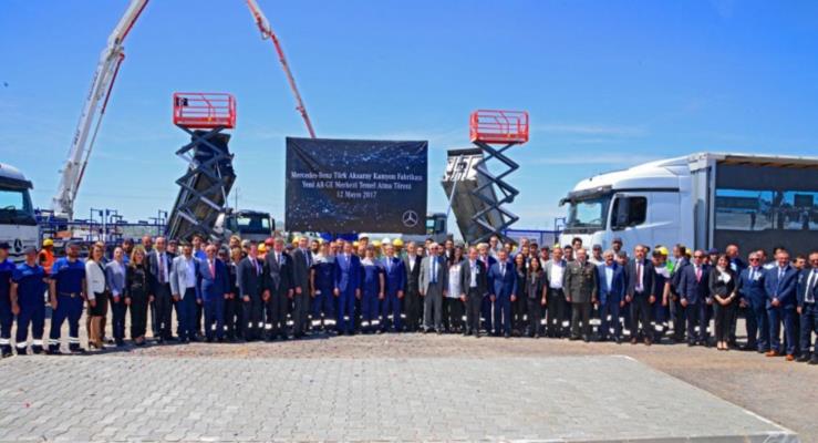 Mercedes-Benz Trk, yeni AR-GE Merkezi temellerini Aksaray'da att.