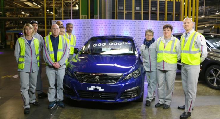 Peugeot Sochaux fabrikasnda 1 milyona ulat