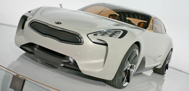 Yeni Kia GT Sedan Dinamik ve Sportif Olacak