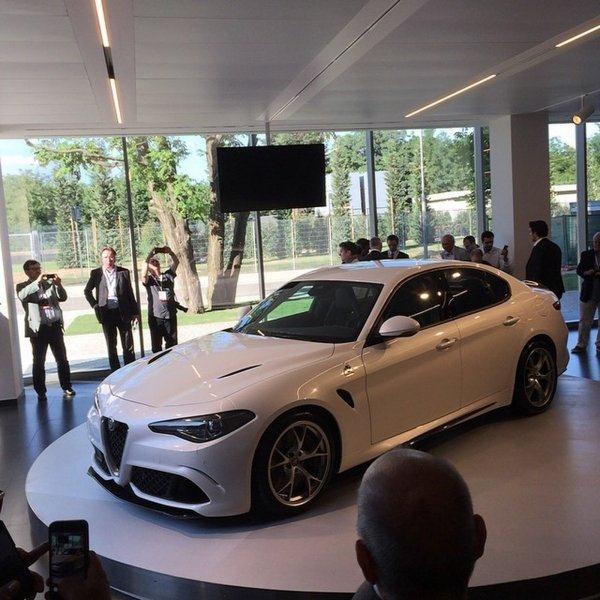 Yenİ Alfa Romeo Gİulİa Nin İ 199 Mekani Da G 214 R 220 Nd 220