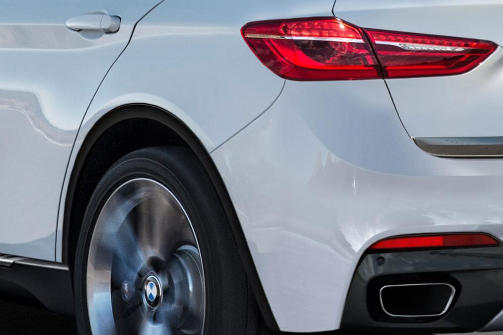 BMW 2017 1 SERS SPORT CROSS RESM GALERS