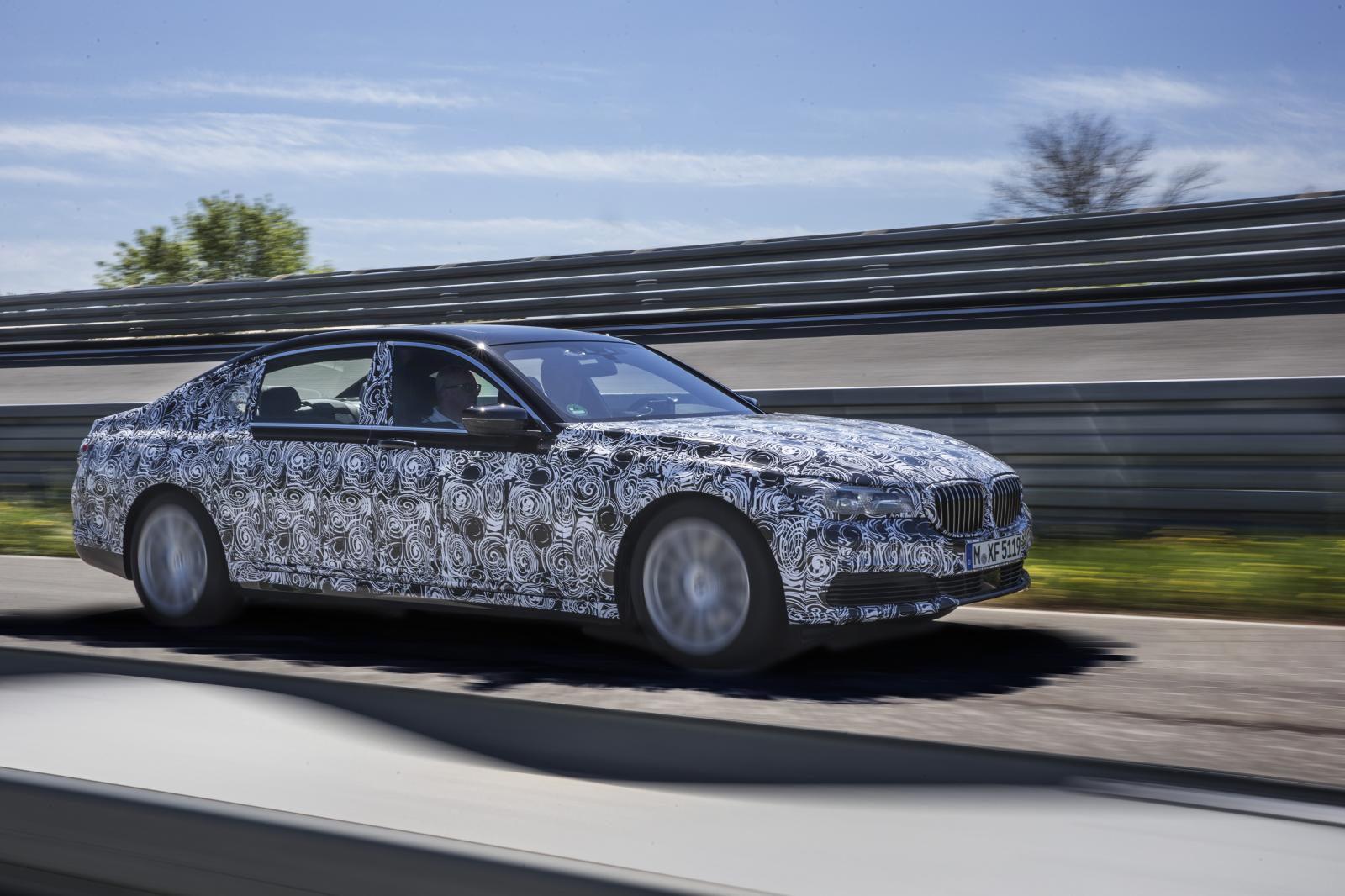 YEN BMW 7 SERS 2015 TEST PROTOTP RESM GALERS