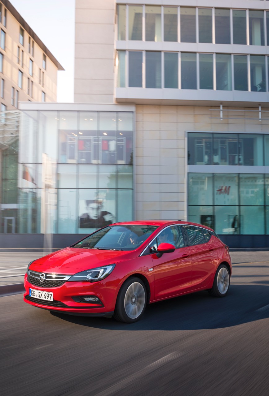 2016 Opel Astra Detayl Resim Galerisi