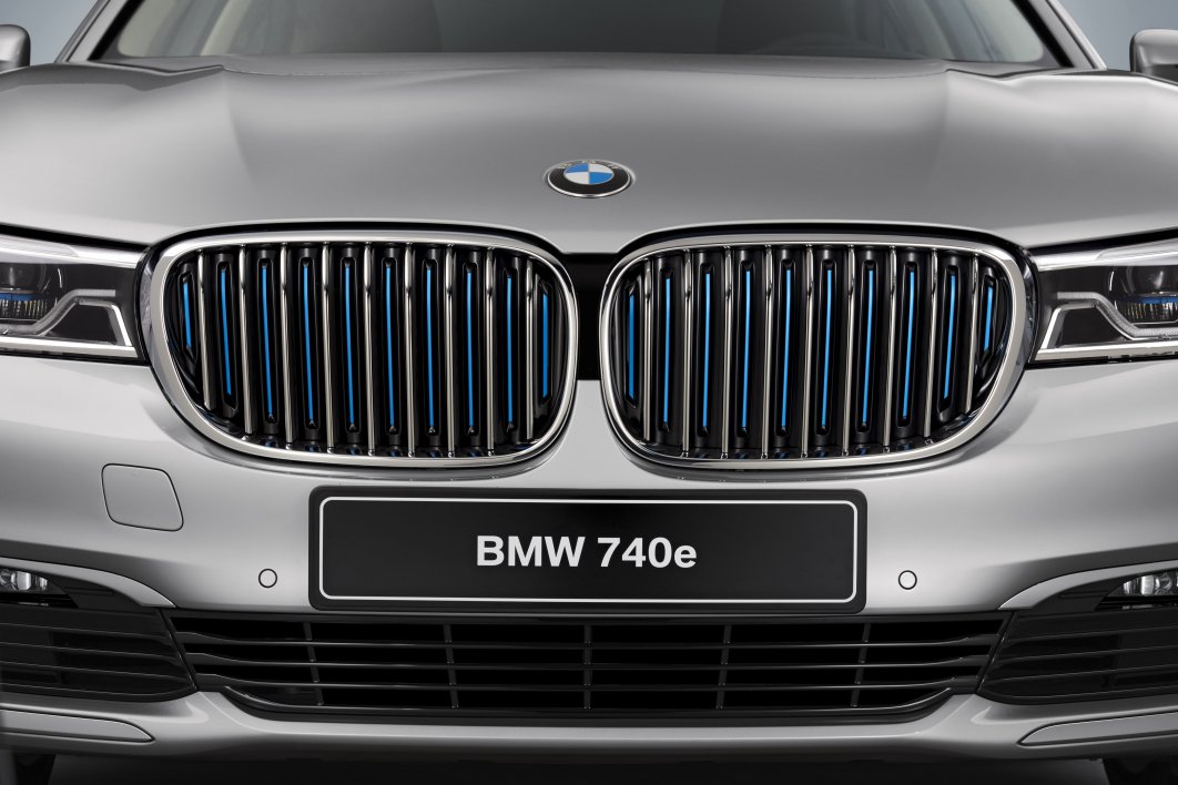 2016 BMW 740e lk Resim Galerisi