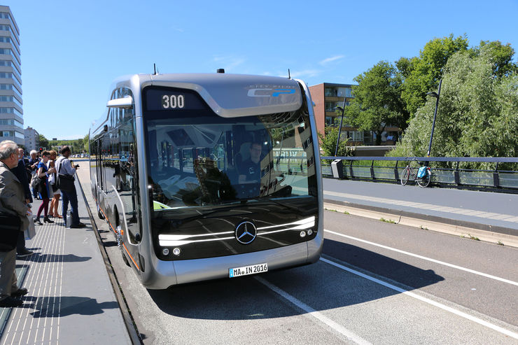 Mercedes Future Bus Konsept Resim Galerisi