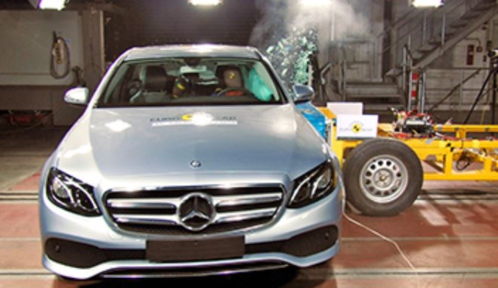 Mercedes-Benz E-Class Euro NCAPte be yldz ald