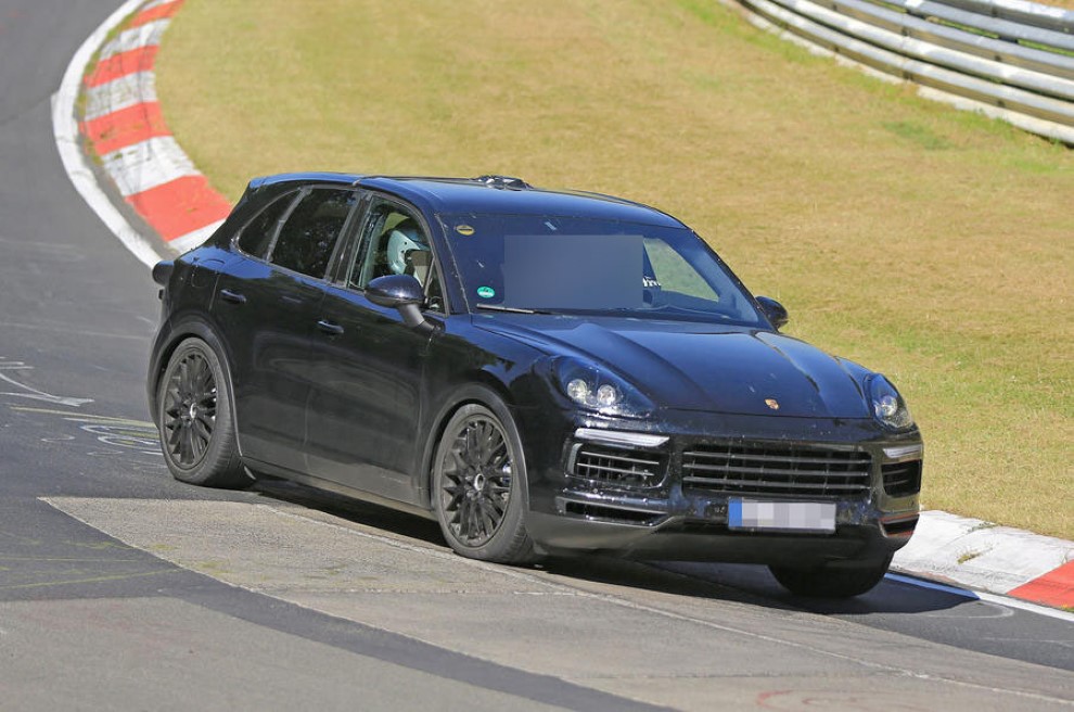 2018 Porsche Cayenne test pistinde grntlendi
