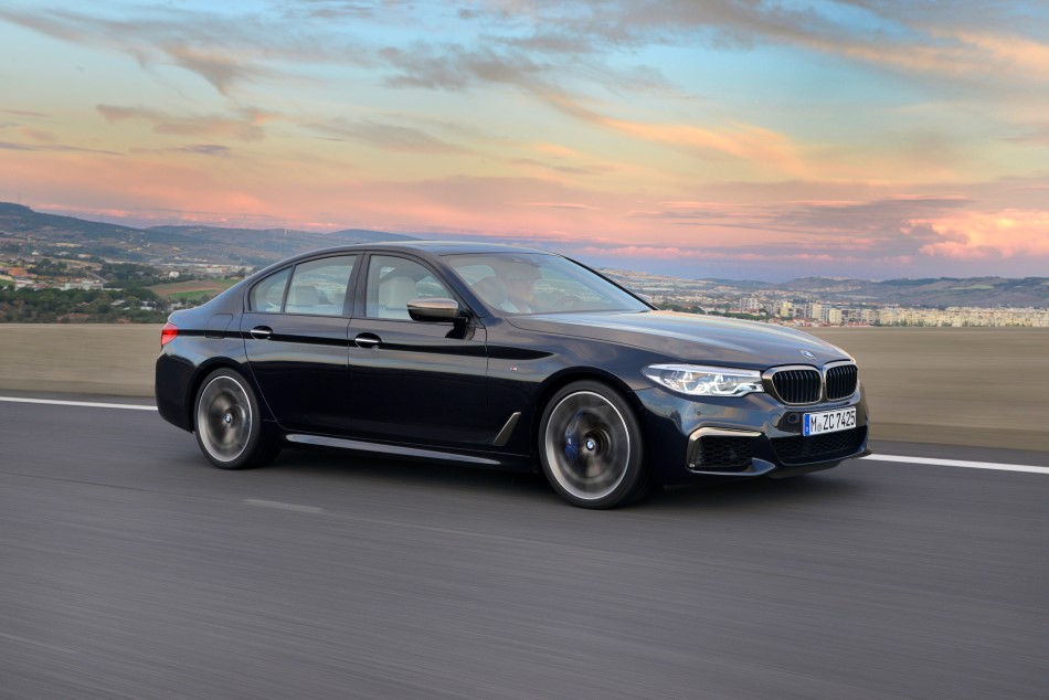 Yeni BMW M550i xDrive resim galerisi