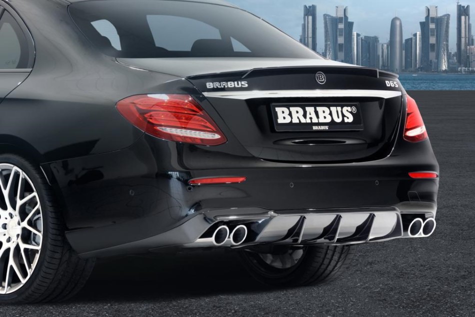 Mercedes E-Serisi sedan iin Brabus tuning seenekleri