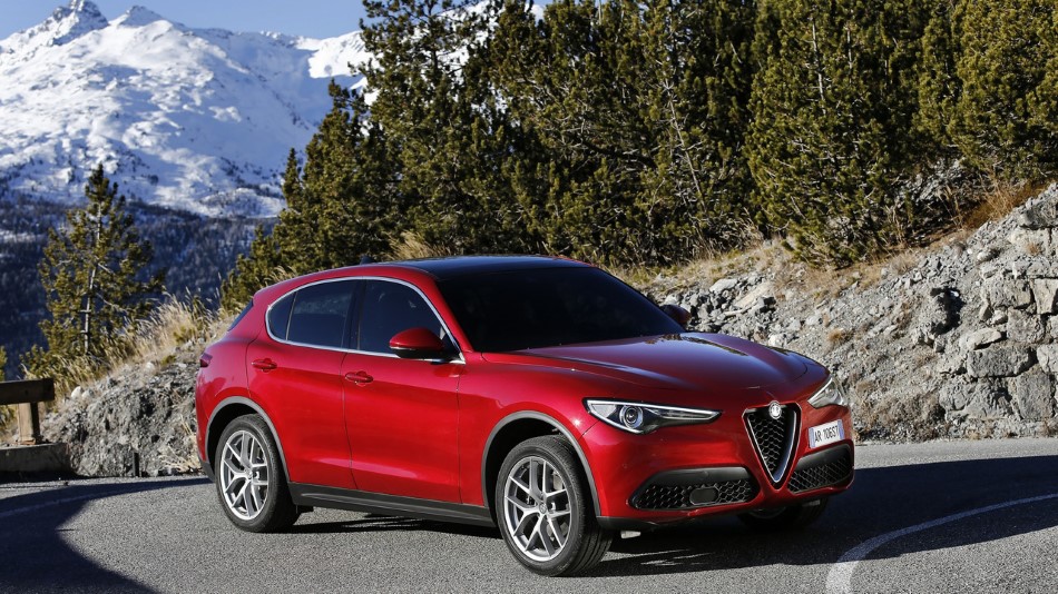 Alfa Romeo Stelvio detayl resim galerisi