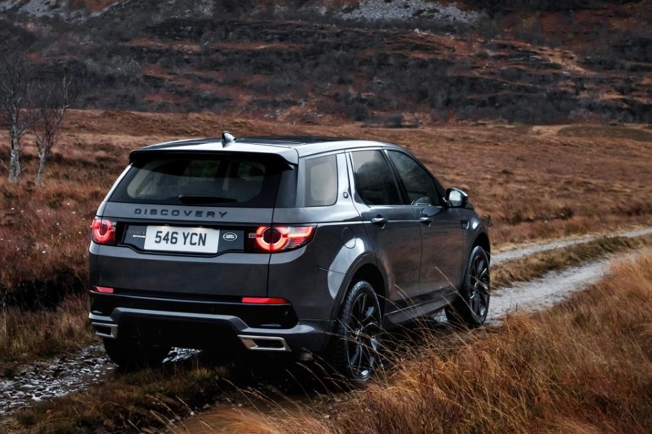 2018 Range Rover Evoque ve 2018 Discovery Sport 