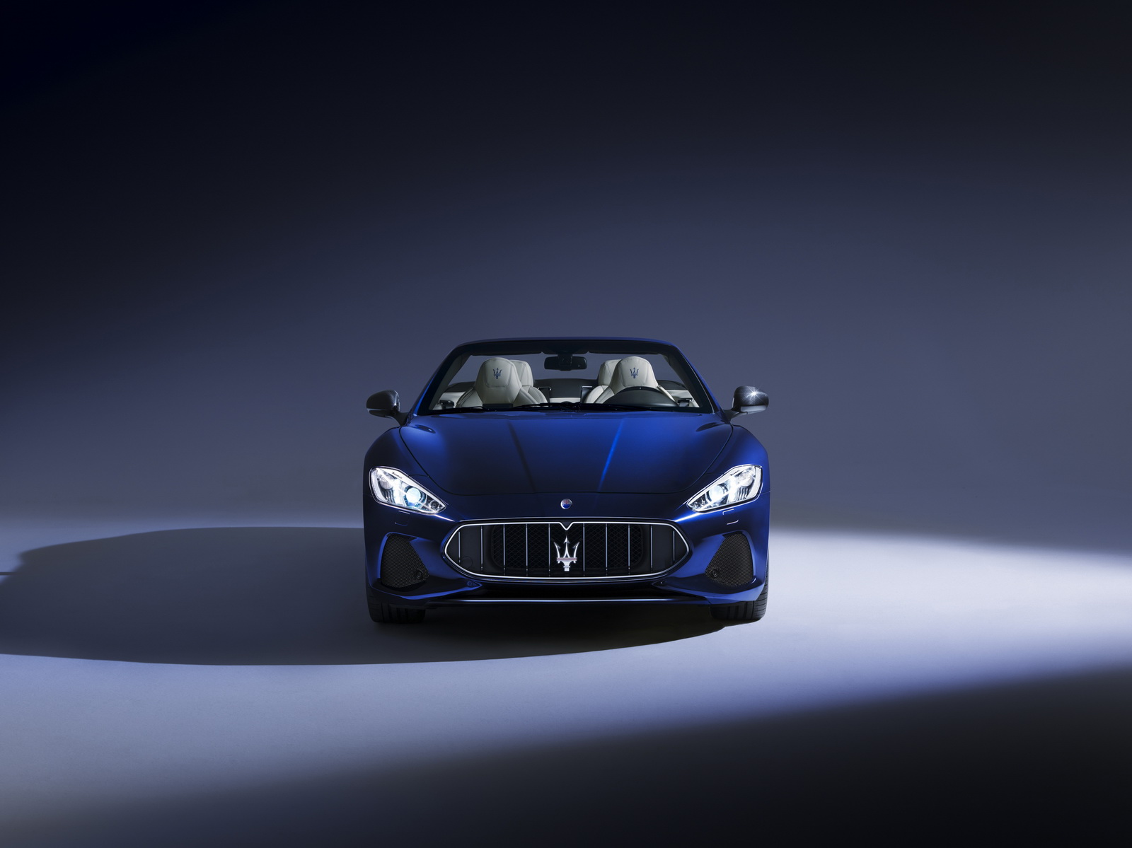 2018 Maserati GranTurismo ve GranCabrio Resim Galerisi