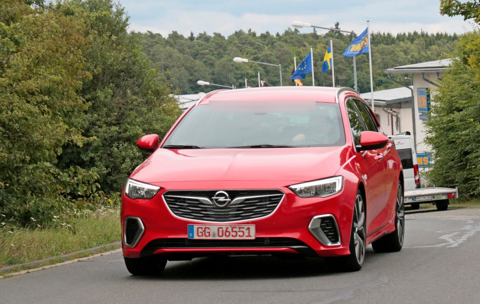 Opel Insignia Gsi Sports Tourer resim galerisi