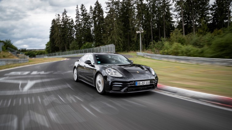 2021 Porsche Panamera resim galerisi (27.08.2020)