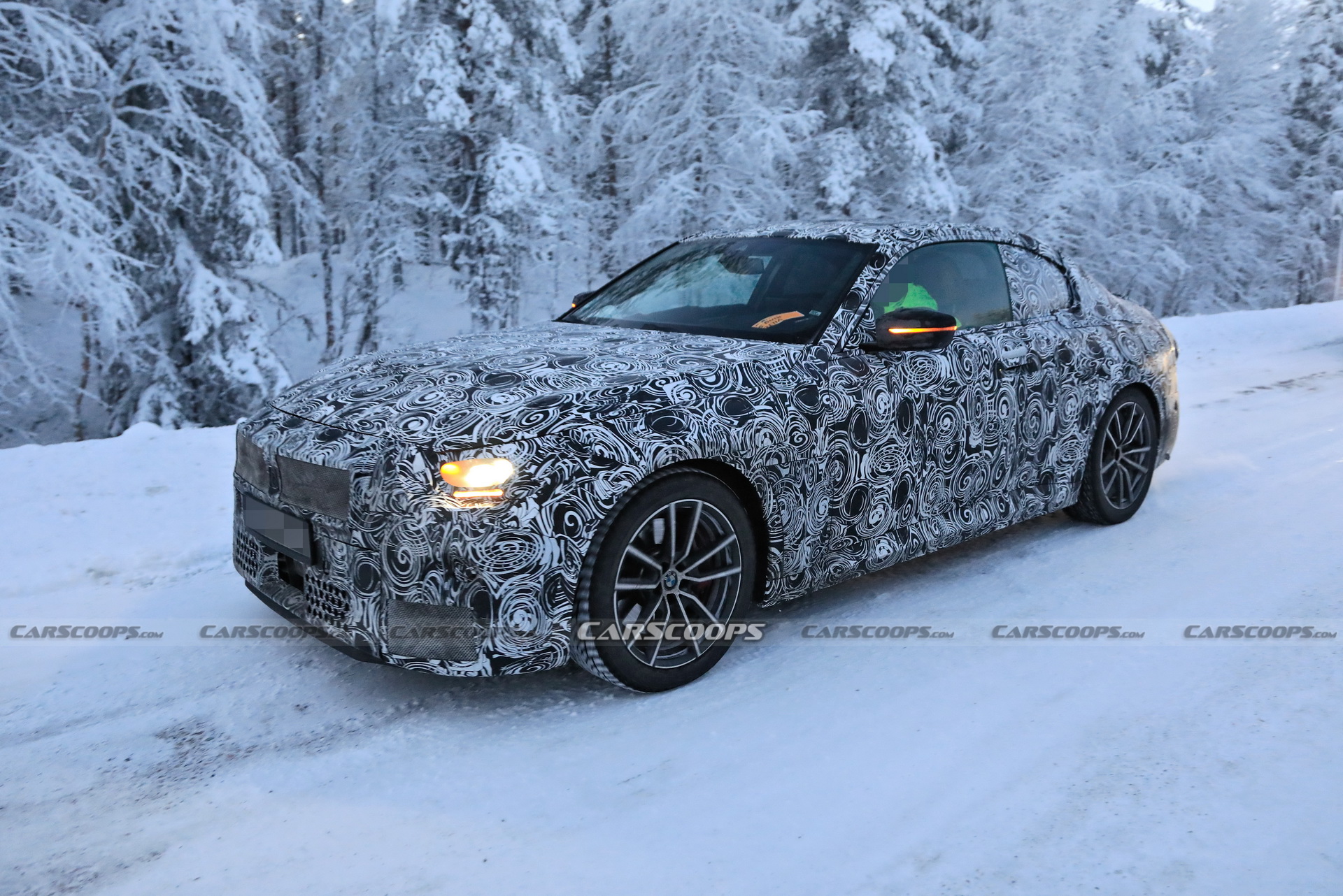 Yeni BMW 2 Serisi Coupe resim galerisi (07.12.2020)