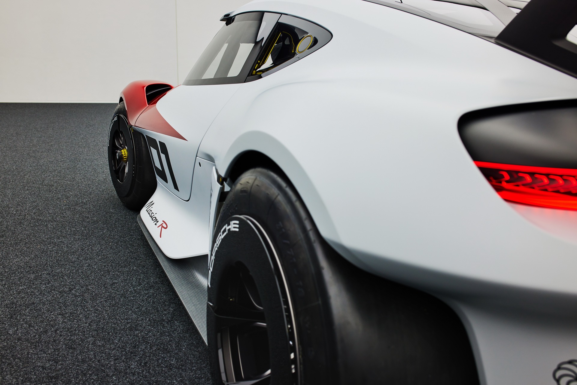 Porsche Mission R konsepti resim galerisi (21.02.2022)