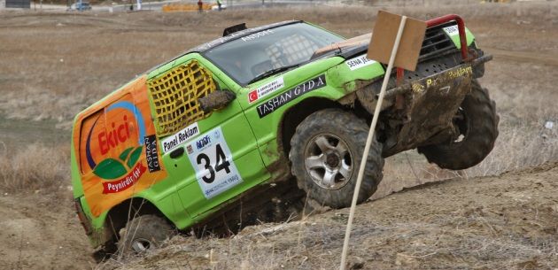 OFFROAD'UN 3. AYAK YARILARI DZCE'DE