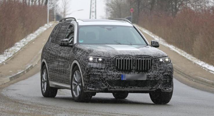 2019 BMW X7 test videosunda off-road yeteneklerini kantlyor