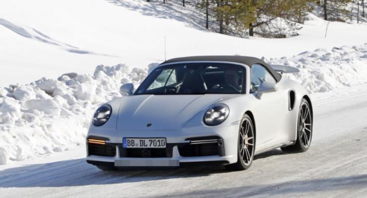 2021 Porsche 911 Turbo Sden lk Fotoraflar