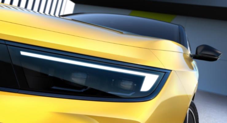 2022 Opel Astra Yeni Teaser Grntlerinde Yzn ve Dijital Kokpitini Gsterdi