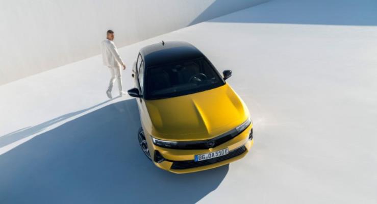 2022 Opel Astra'ya Crossover Versiyon mu Geliyor?