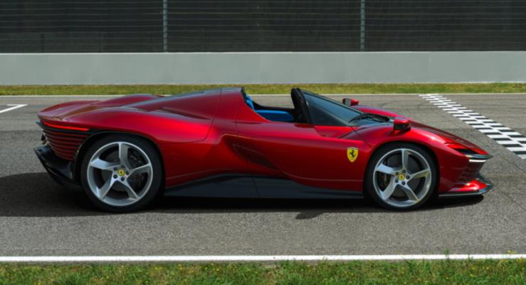 2022'de 75. Yldnmn Kutlayacak Ferrari, zel Logosunu Tantt