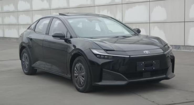 2023 Toyota bZ3 Elektrikli Sedan in'de Grntlendi