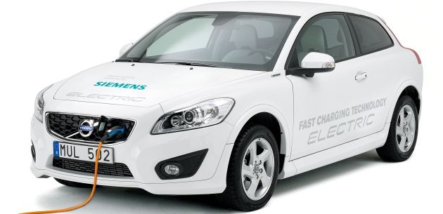 VOLVO'DAN ARJ SRESN 1.5 SAATE DREN ELEKTRKL C30