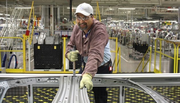 VOLKSWAGEN, 2016 SONUNDA YEN� B�R SUV DAHA �RETECEK