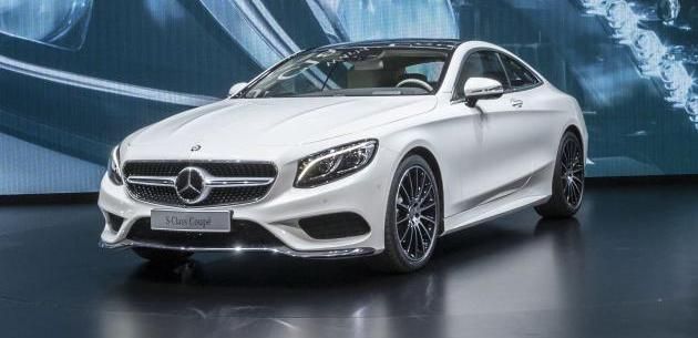 MERCEDES'N CENEVRE'DE PARLAYAN YILDIZLARI