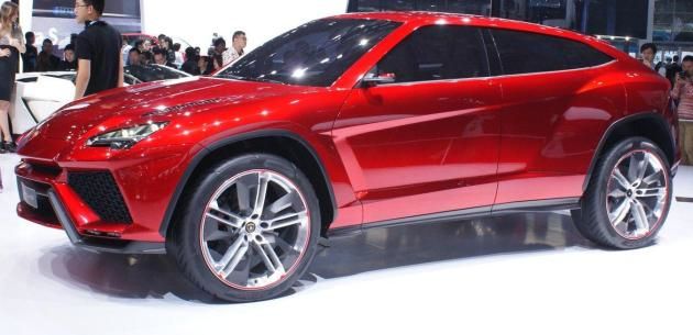 LAMBORGHN URUS