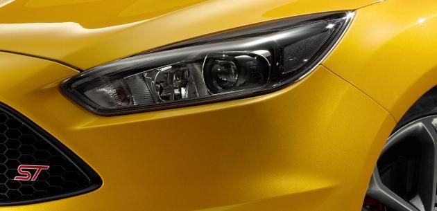 YEN� FORD FOCUS ST'N�N �LK �PUCU