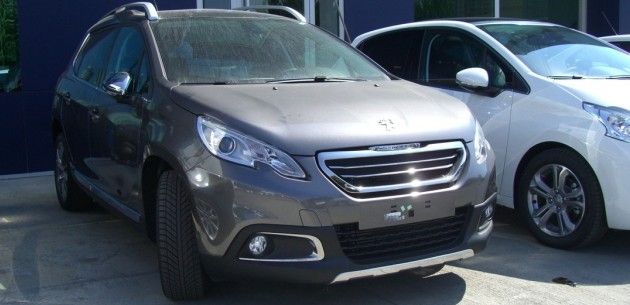 1.2 BENZ�NL� OTOMAT�K PEUGEOT 2008, 57.800 TL F�YATLA T�RK�YE'DE