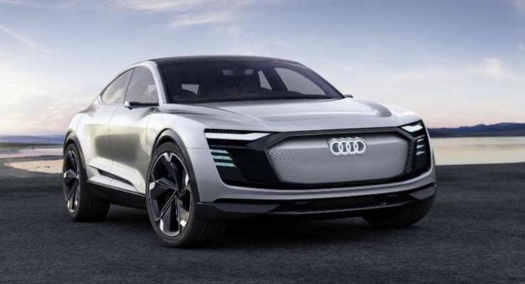 Audi Almanyada iki yeni elektrikli SUV retecek