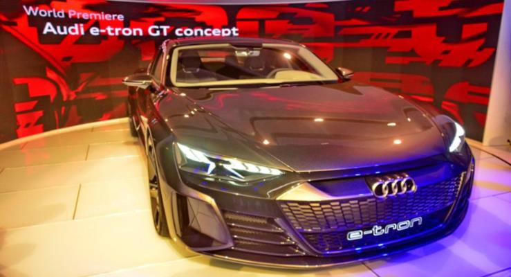 Audi e-tron GT Elektrikli Sper Sedan 2020de kacak