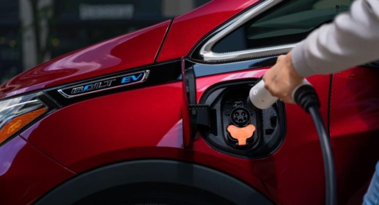 BMW CEO'su: Kresel Pazarda Yanmal Motorlu Aralar Hala ok nemli