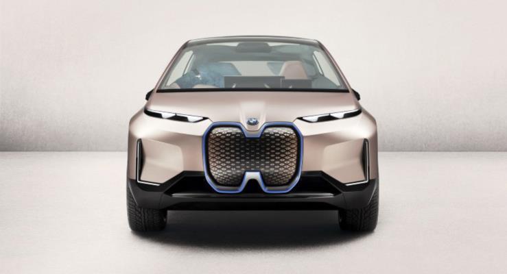 BMW Vision iNext konsepti Los Angelesa geldi