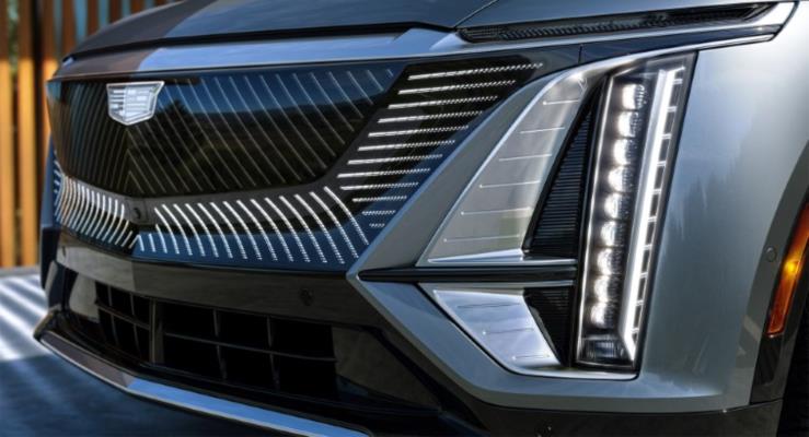 Cadillac'n Yaklaan Elektriklileri Yeni Bir Siyah Beyaz Logo Sunacak