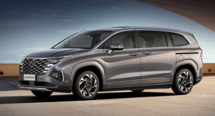 in'e zel 2022 Hyundai Custo Minivan'a Yakndan Bakn