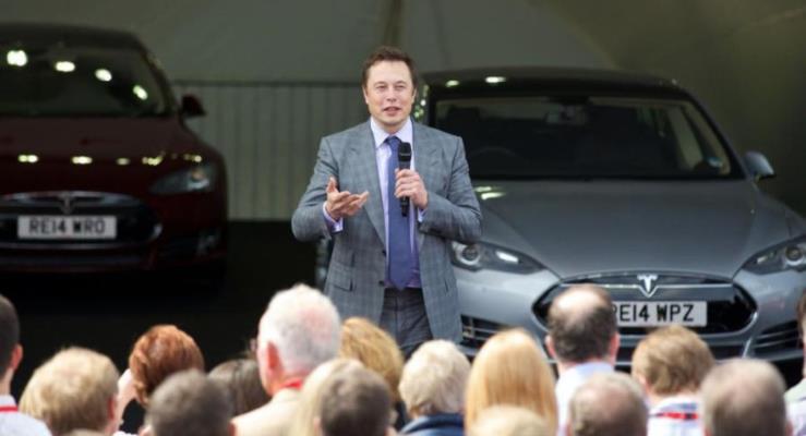 Elon Musk, Teslann yeni elektrikli kamyoneti hakknda ipular verdi