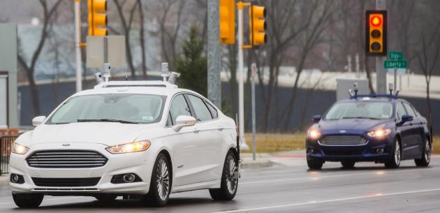 Ford, S�r�c�s�z Otomobilini Test Ediyor
