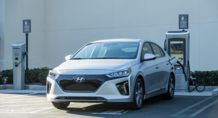 Hyundai 2019 Ioniq serisini yeni gvenlik zellikleri ve teknolojileriyle gncellendi