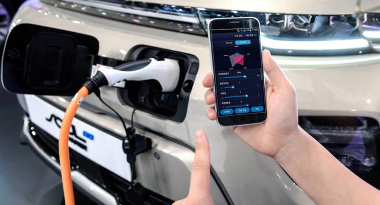 Hyundai ve Kia Kullanclar Elektrikli Otomobillerini Akll Telefondan Kontrol Edebilecek