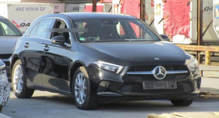 Mercedesin kompakt model ailesi Los Angelesda grntlendi